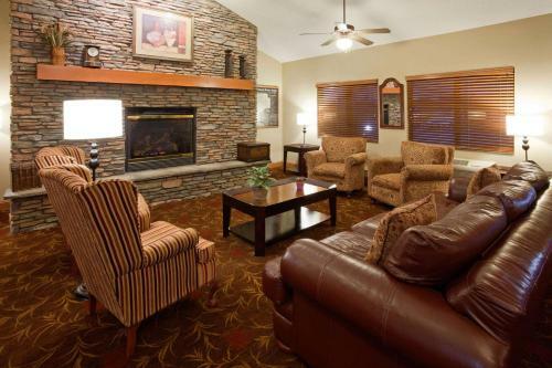 Hotel Americinn Thief River Falls