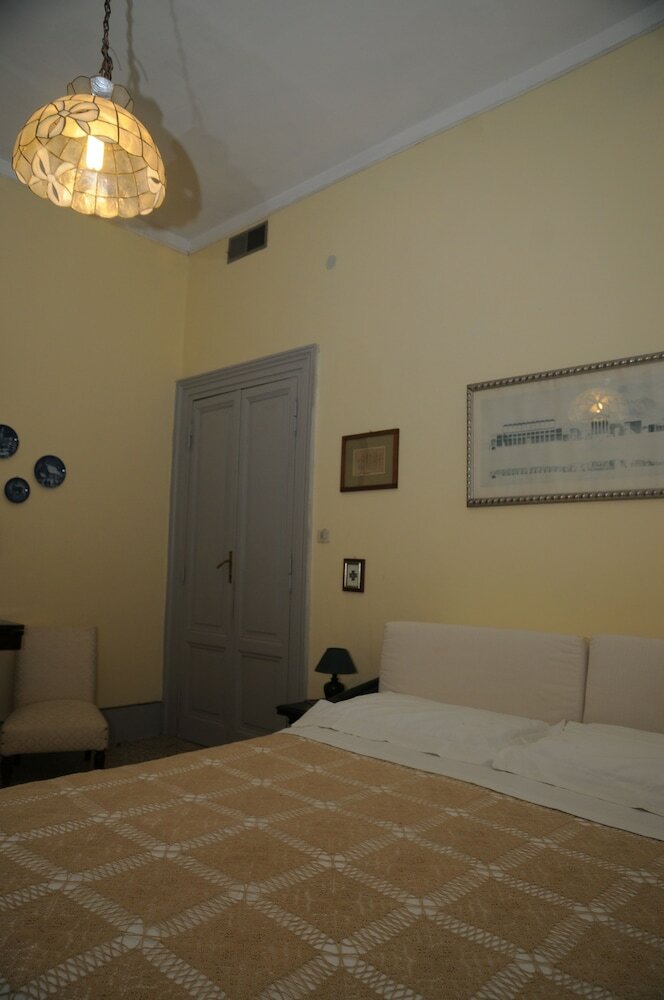Hostal Villa Gualterio