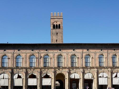 Hostal Casa Isolani, Piazza Maggiore