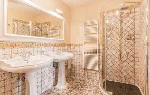 Holiday Home Colle Val D' Elsa Si 04