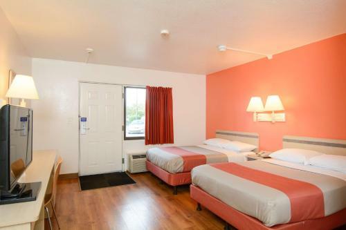 Motel 6 Leominster