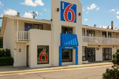 Motel 6 Leominster