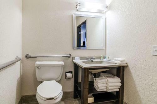 Hotel Americas Best Value Inn Great Bend