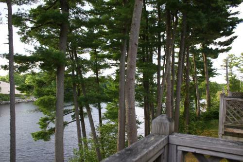 Milford Motel On The River