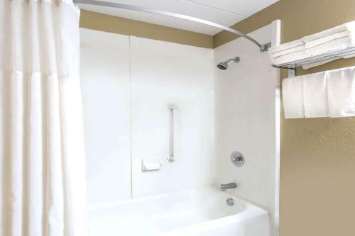 Motel Super 8 Logansport