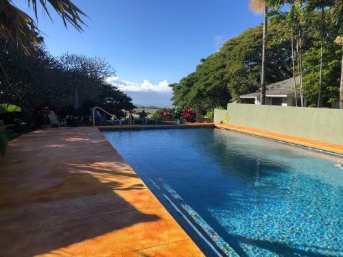 Banyan Tree Bed And Breakfast Retreat