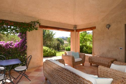 Cala Bitta Villa Sleeps 6 Pool Air Con Wifi