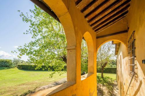 Capannoli Villa Sleeps 8 Pool Wifi