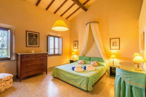 Capannoli Villa Sleeps 8 Pool Wifi