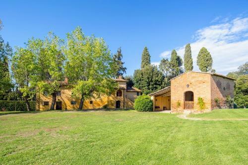 Capannoli Villa Sleeps 8 Pool Wifi