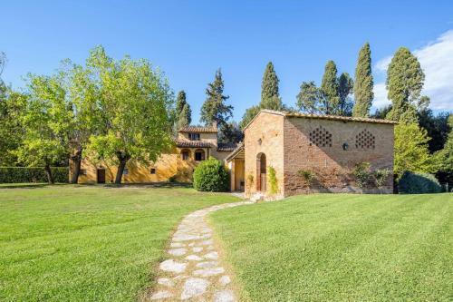 Capannoli Villa Sleeps 8 Pool Wifi