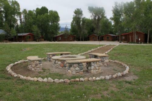 Lodge Teton Valley Cabins