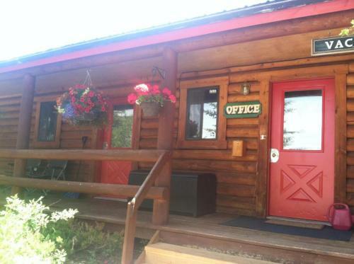 Lodge Teton Valley Cabins