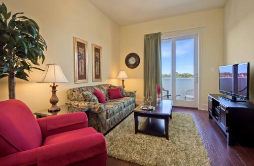 Hotel 30a Suites
