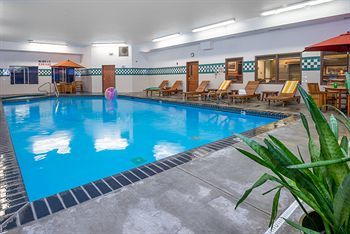 Hotel Wood River Inn