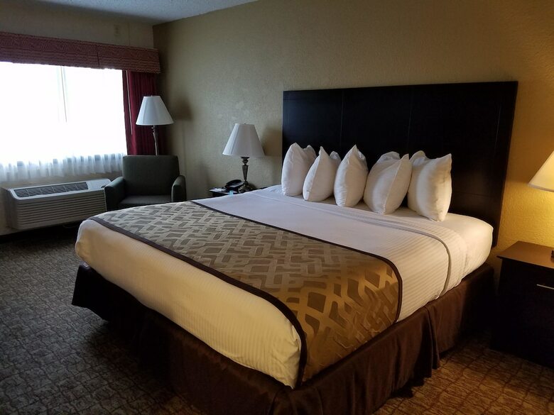 Hotel Best Western Crossroads Inn