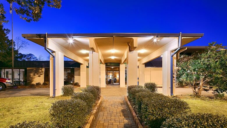 Hotel Best Western Crossroads Inn