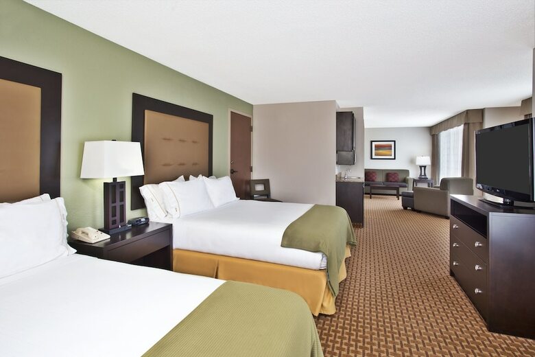 Holiday Inn Express Hotel And Suites Harrington - Dover Area