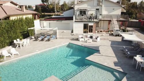 The Meridien House