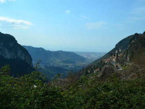 Dreamy Holiday Home In Casoli With Garden