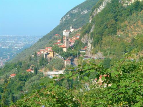 Dreamy Holiday Home In Casoli With Garden