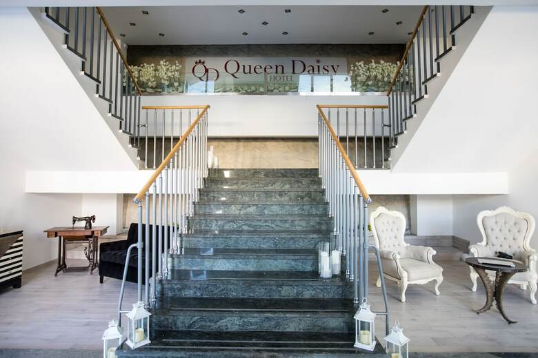 Hotel Queen Daisy