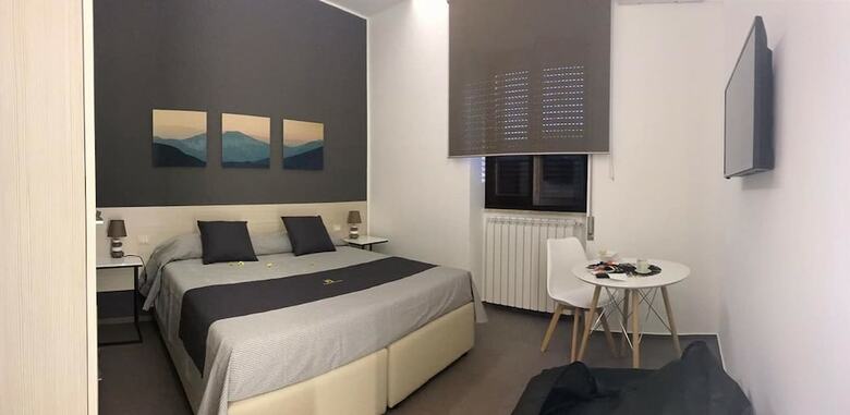 Hostal Porta Piccola