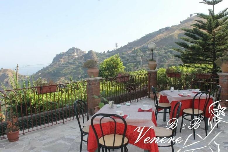 Hostal Venere B&B Castelmola