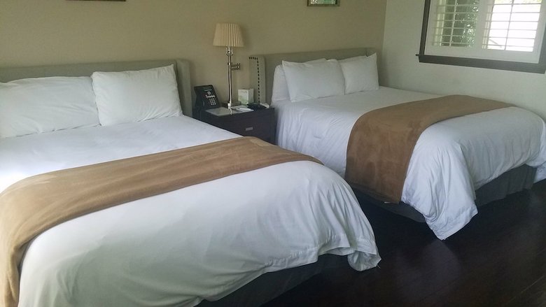 Hotel Malibu Country Inn