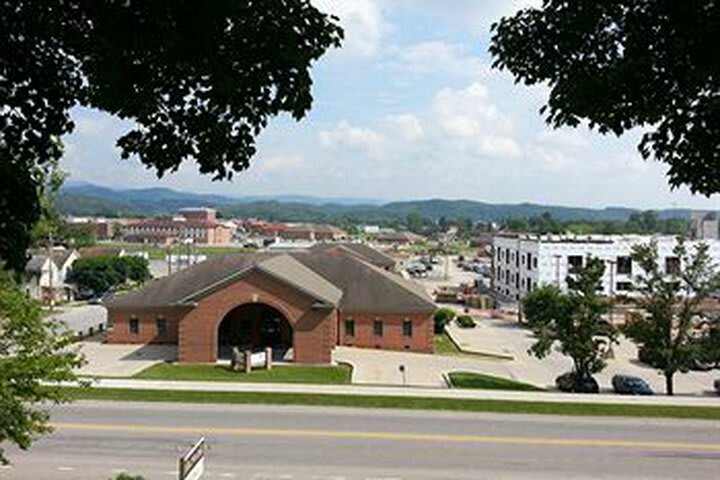 The Isaac Jackson Hotel