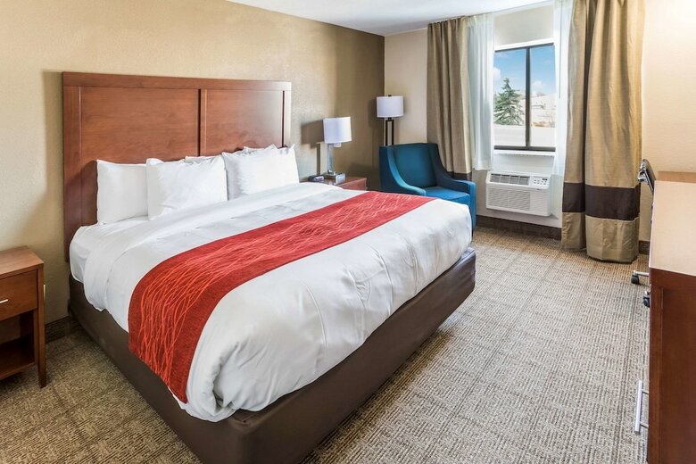 Hotel Super 8 Waukesha