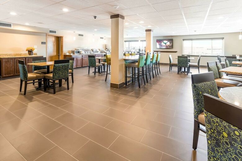 Hotel Super 8 Waukesha