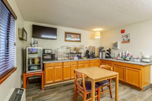 Hotel Americas Best Value Inn Rhinelander