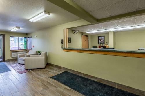 Hotel Americas Best Value Inn Rhinelander