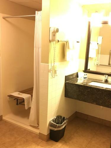 Hotel Americinn - Menomonie