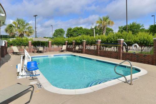 Hotel Executive Inn And Suites Mexia