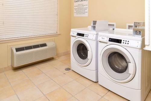 Hotel Executive Inn And Suites Mexia