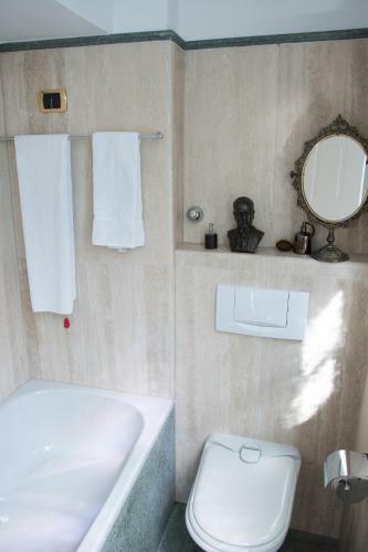 Joseph Apartments Luxury Label