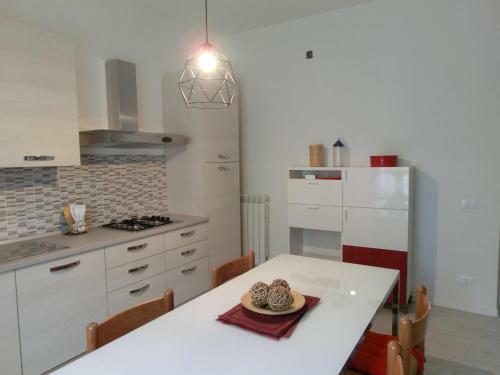 Home Marzia App. Red