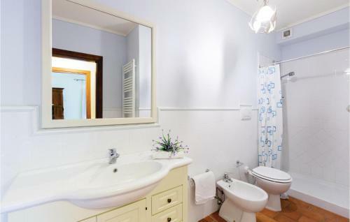 Nine-bedroom Holiday Home In Perugia -pg-
