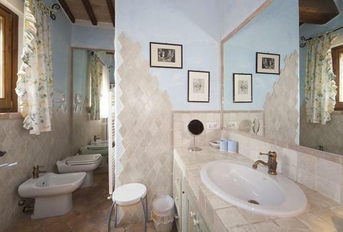 Collazzone Villa Sleeps 8 Pool Air Con Wifi
