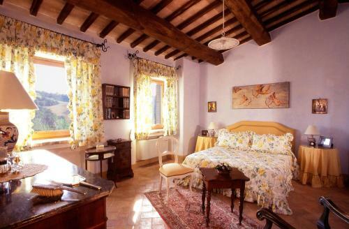 Collazzone Villa Sleeps 8 Pool Air Con Wifi