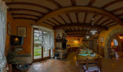 Collazzone Villa Sleeps 10 Pool Air Con Wifi