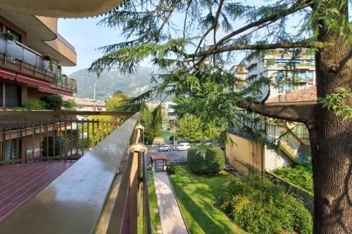 Lario Promenade Apartment