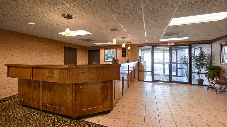 Hotel Best Western Huntington Mall Inn