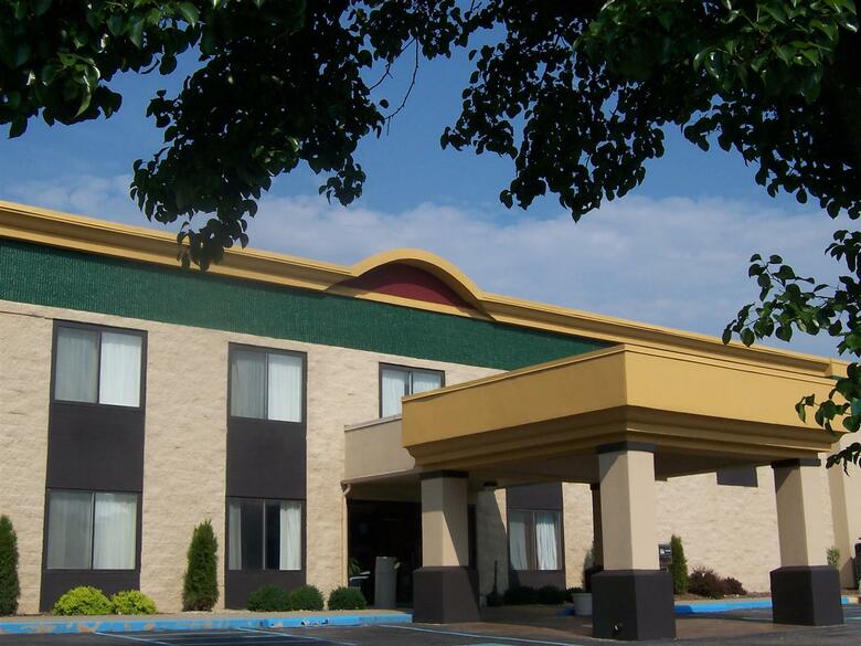 Hotel Best Western Huntington Mall Inn