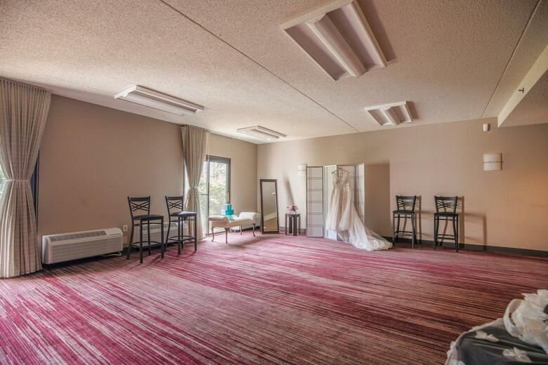 Hotel Courtyard Lincroft Red Bank