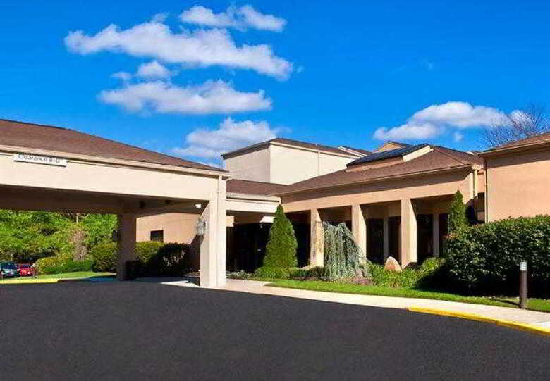 Hotel Courtyard Lincroft Red Bank
