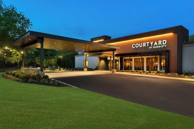 Hotel Courtyard Lincroft Red Bank