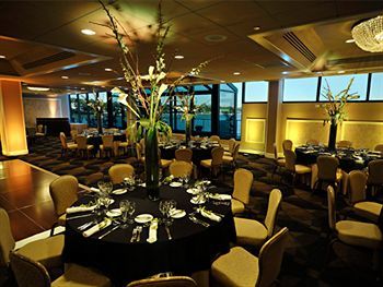 Oyster Point Hotel
